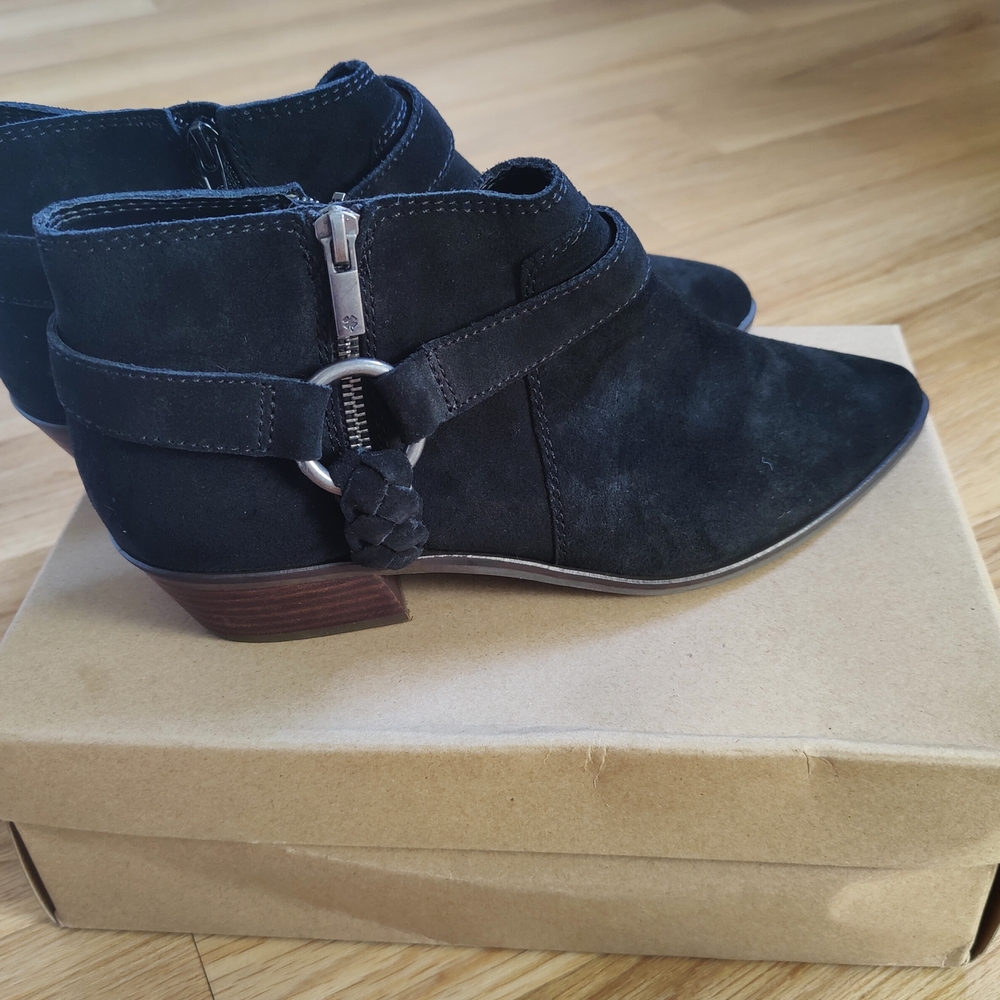 Lucky Brand Black Enitha Oiled Suede Booties New In Box Sz 10m